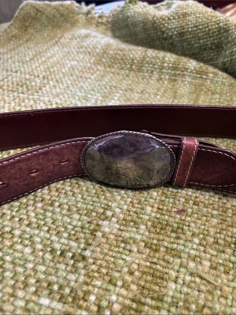 Source Unknown Dark Brown Leather Belt with Oval Metal Buckle